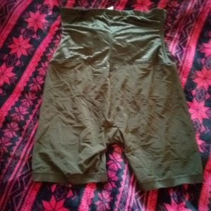 Flexees Intimates & Sleepwear - Women's shape wear Flexees Intimates & Sleepwear - Women's shape wear